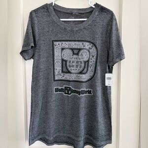 NWT Walt Disney World Women’s T-Shirt Size L